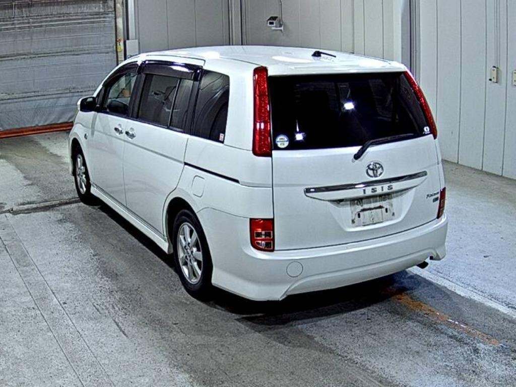 TOYOTA ISIS