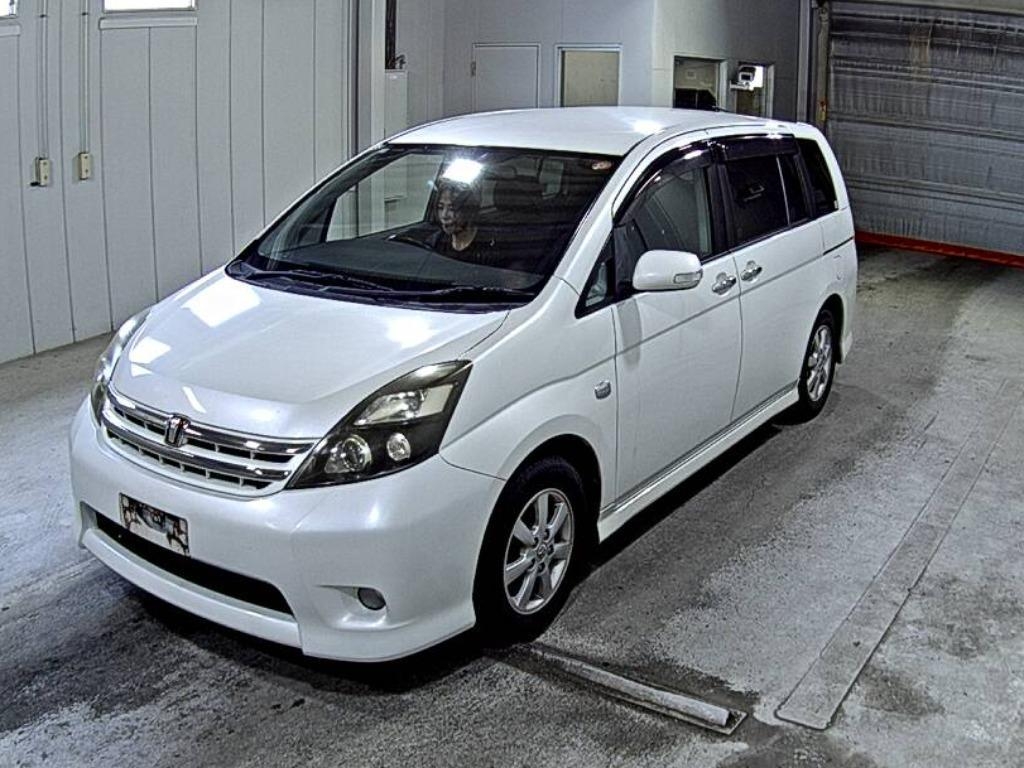 TOYOTA ISIS