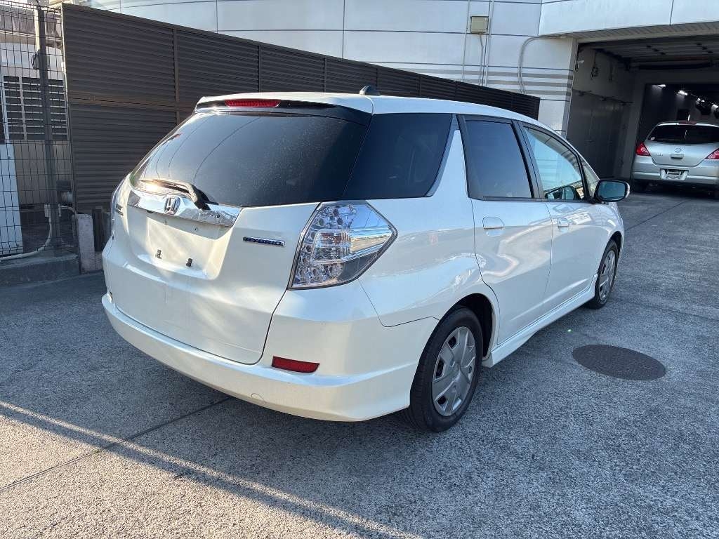 HONDA FIT SHUTTLE