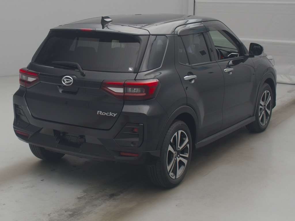 DAIHATSU ROCKY