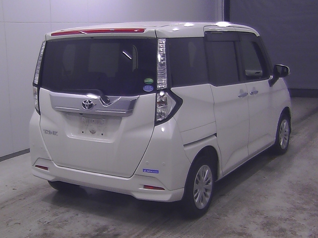 TOYOTA TANK