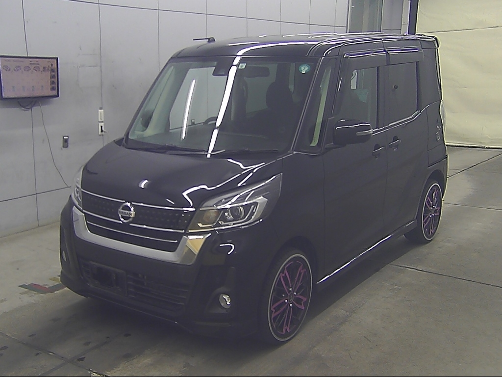 NISSAN DAYZ ROOX