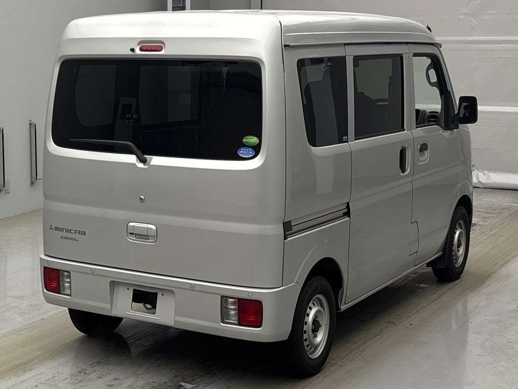 MITSUBISHI MINICAB