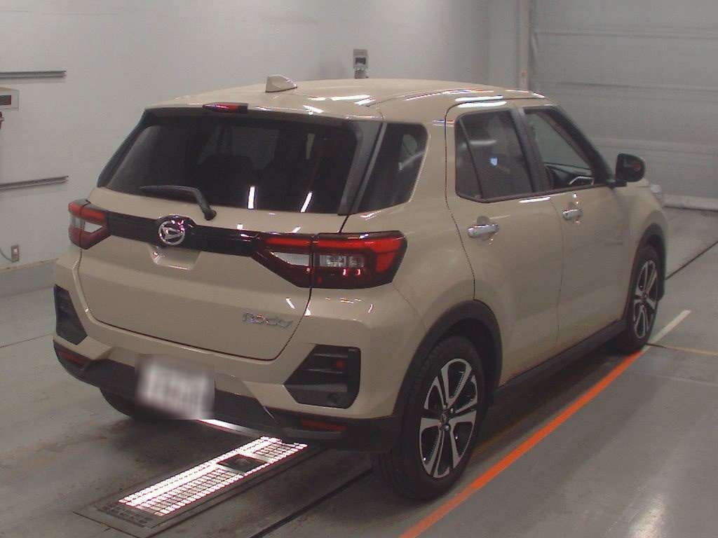 DAIHATSU ROCKY