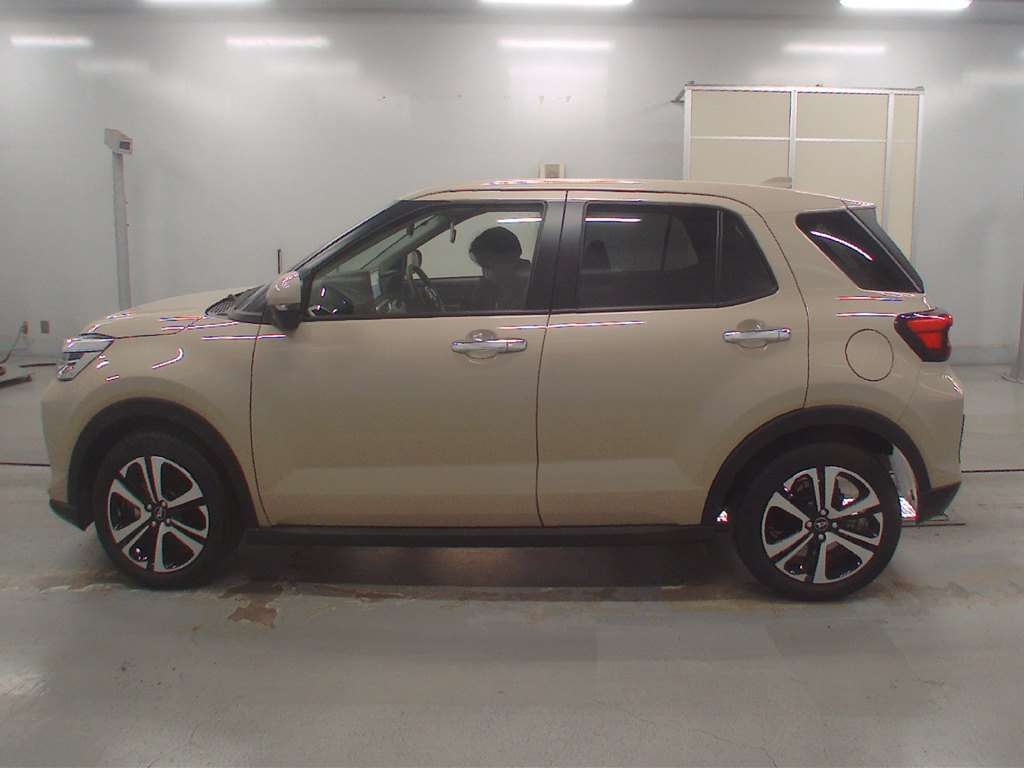 DAIHATSU ROCKY