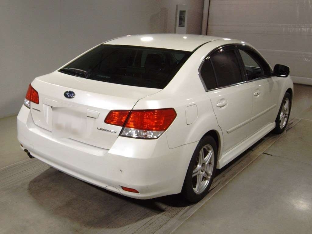 SUBARU LEGACY B4