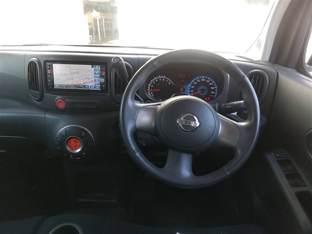 NISSAN CUBE