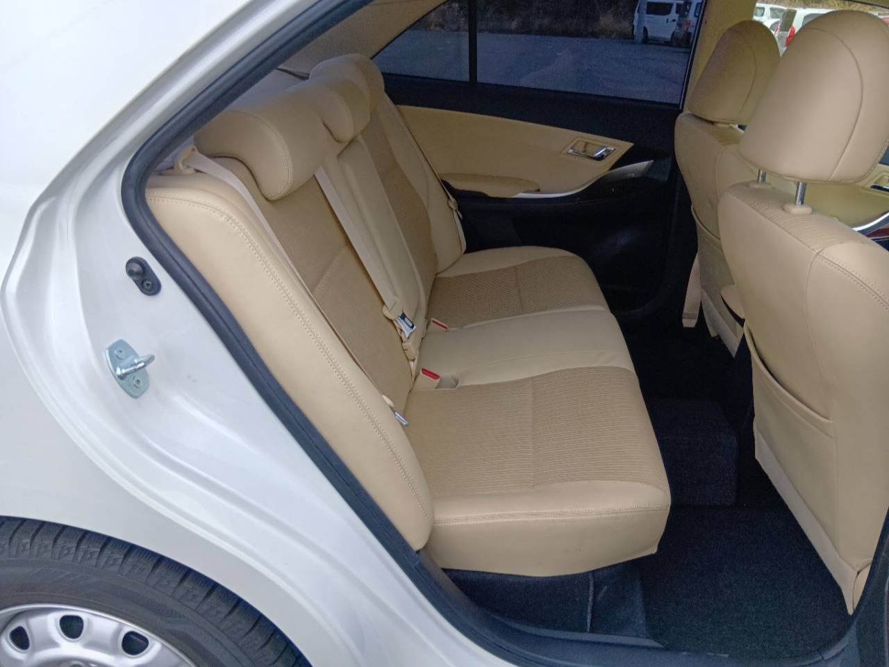TOYOTA PREMIO