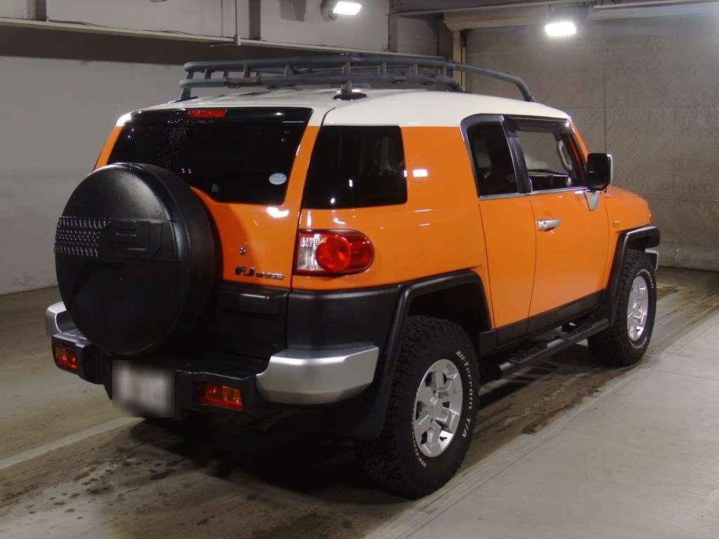 TOYOTA FJ CRUISER