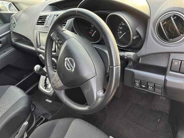 NISSAN LAFESTA