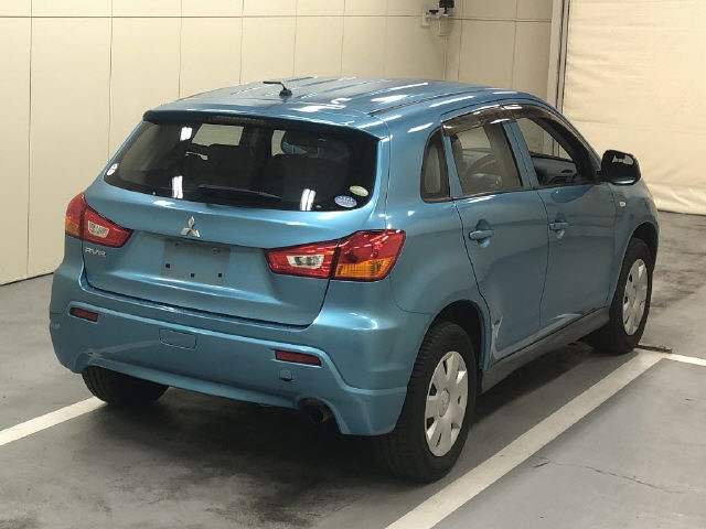 MITSUBISHI RVR