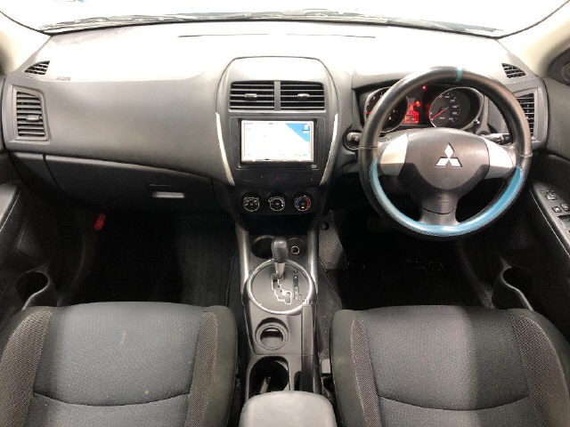 MITSUBISHI RVR