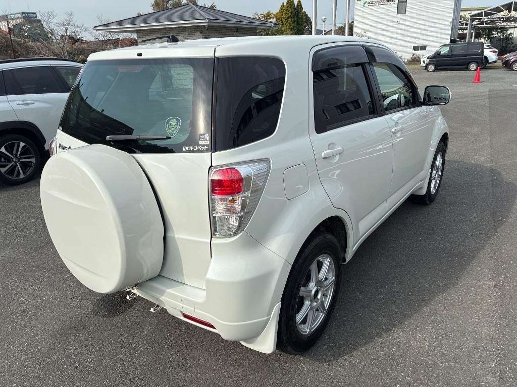 TOYOTA RUSH