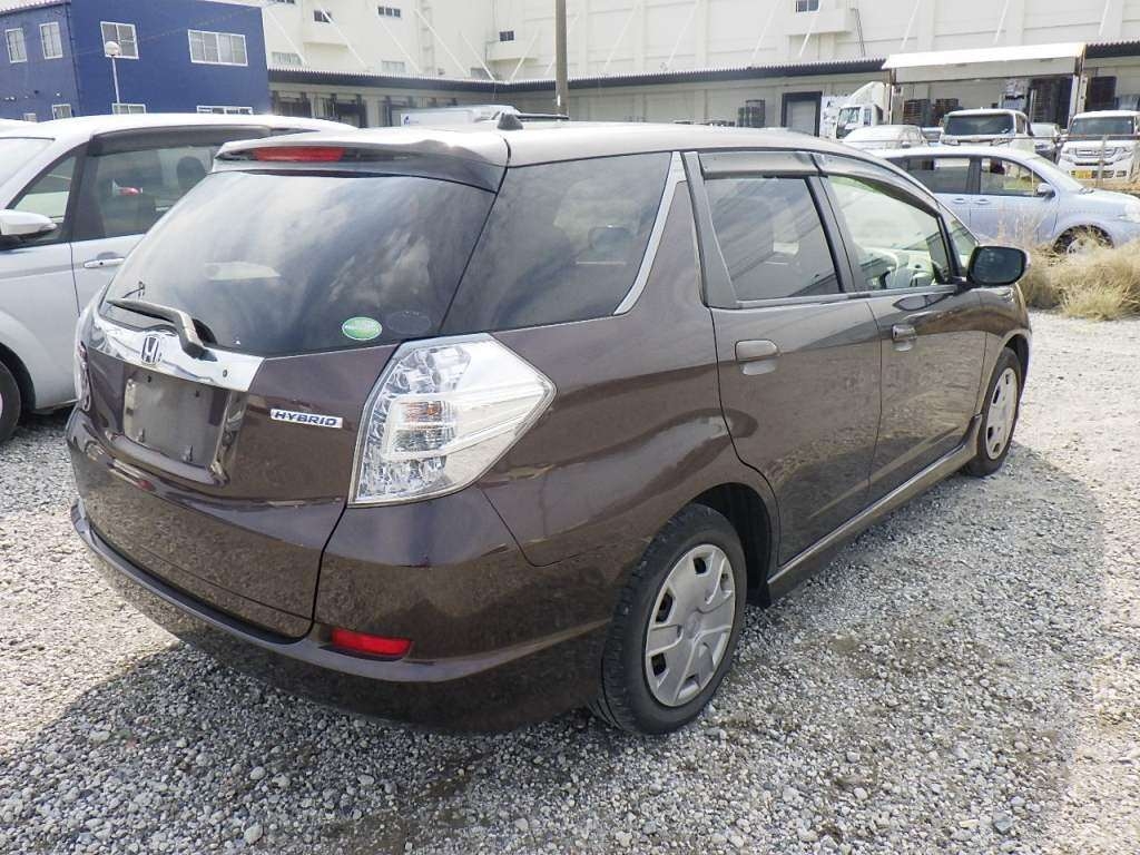 HONDA FIT SHUTTLE