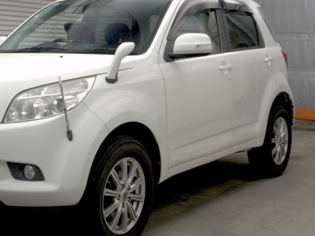 TOYOTA RUSH