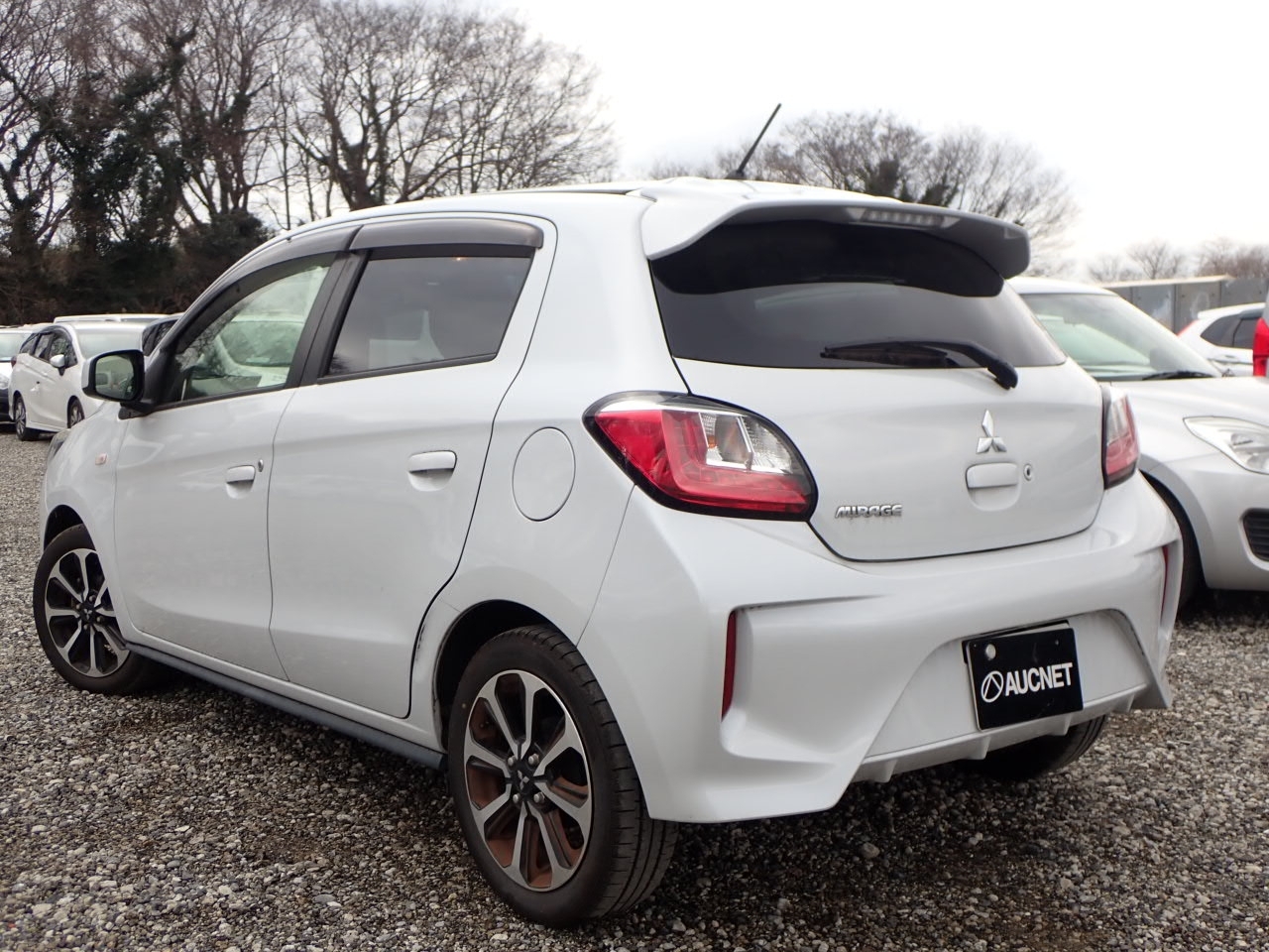 MITSUBISHI MIRAGE
