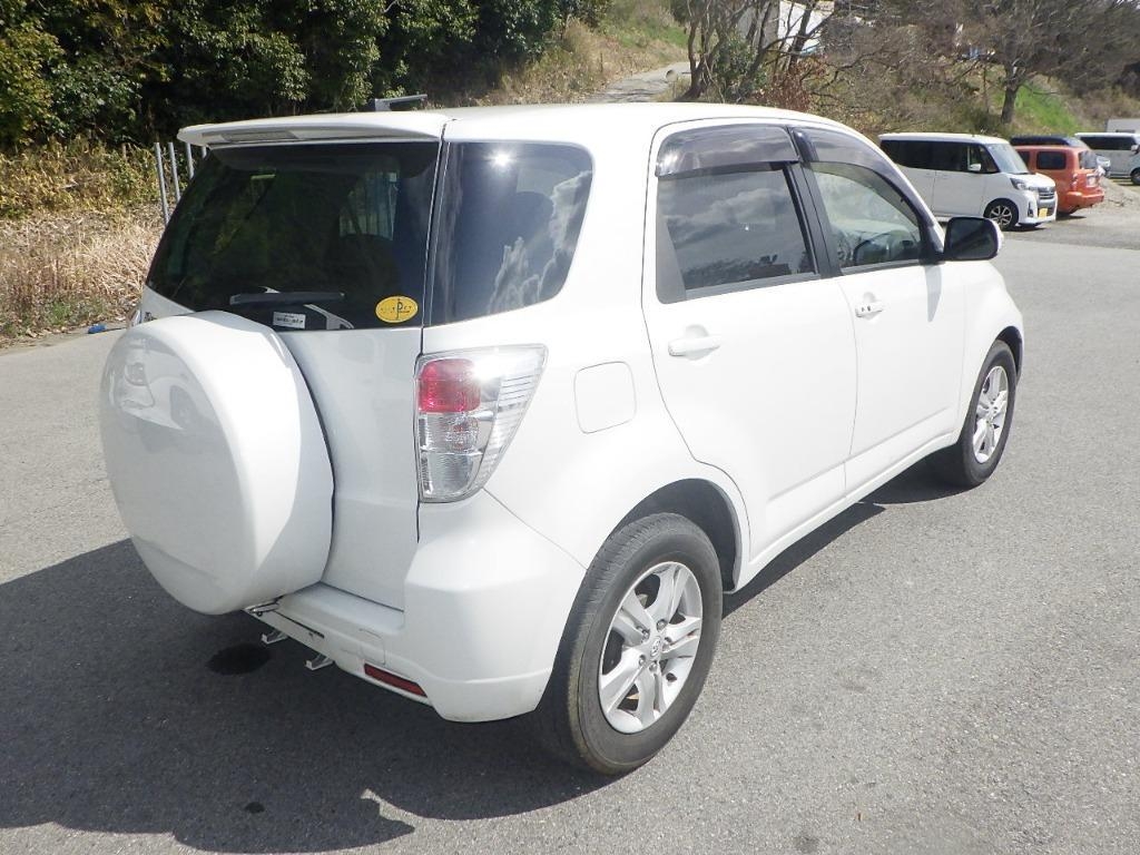 TOYOTA RUSH