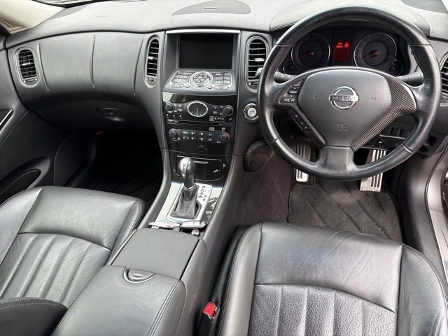 NISSAN SKYLINE CROSSOVER