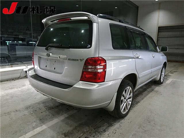 TOYOTA KLUGER V