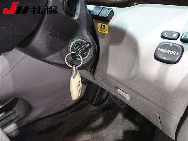 TOYOTA KLUGER V