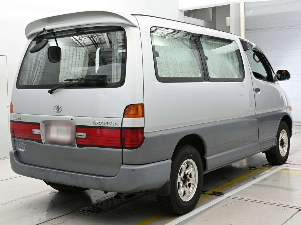 TOYOTA GRANVIA