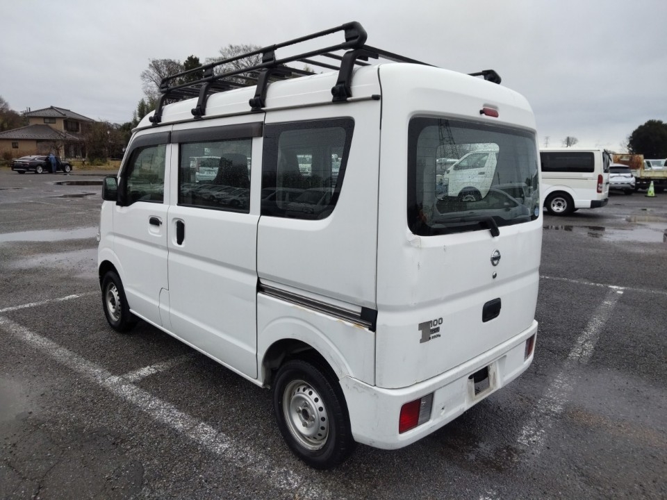 NISSAN NV100 CLIPPER