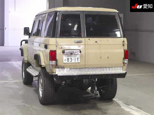 TOYOTA LAND CRUISER