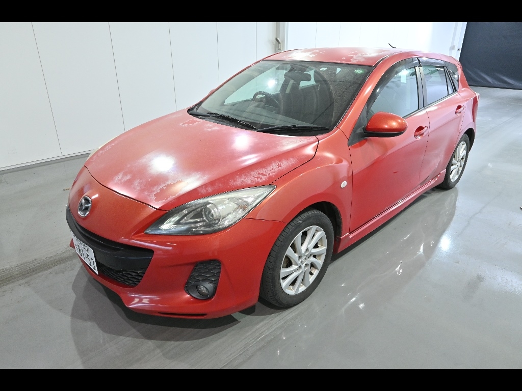 MAZDA AXELA
