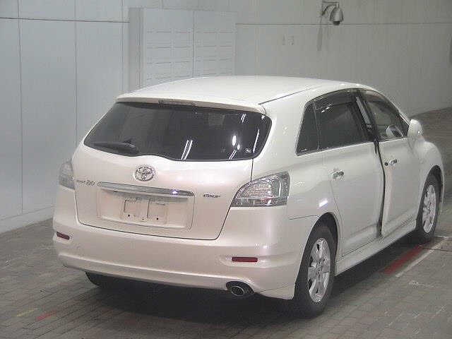 TOYOTA MARK X ZIO