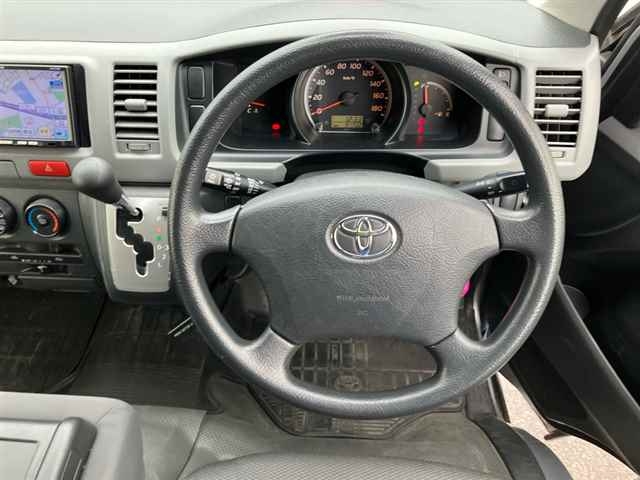 TOYOTA REGIUS ACE