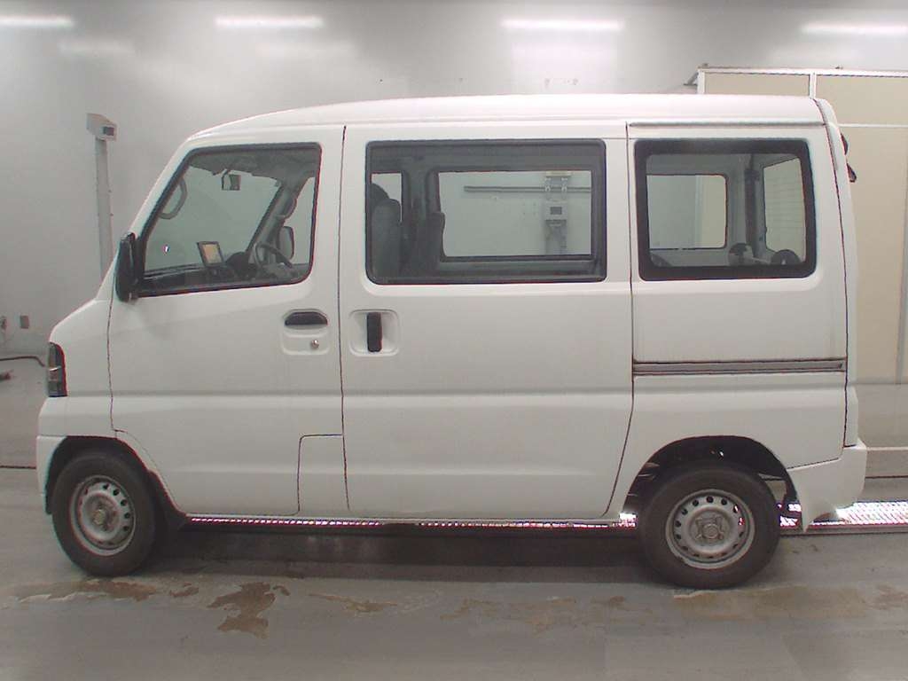 NISSAN CLIPPER