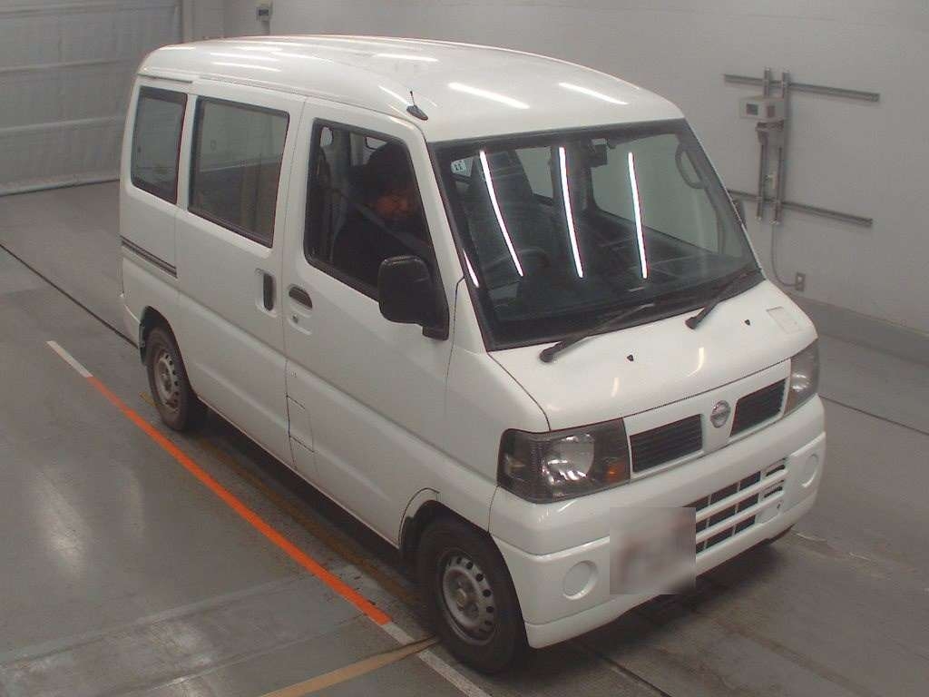 NISSAN CLIPPER