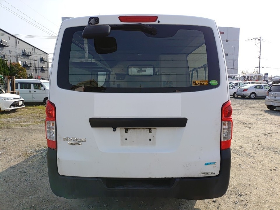 NISSAN NV350 CARAVAN