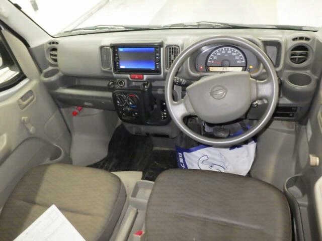 NISSAN NV100 CLIPPER