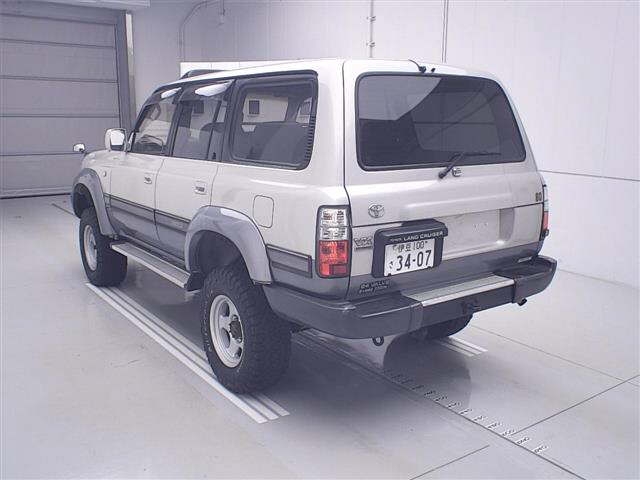 TOYOTA LAND CRUISER