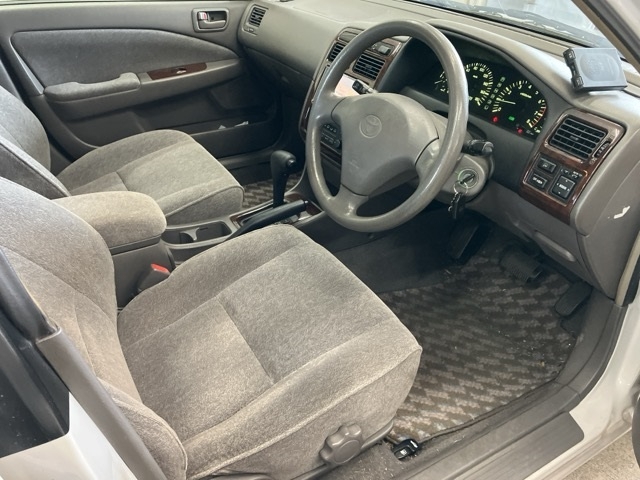 TOYOTA CORONA PREMIO