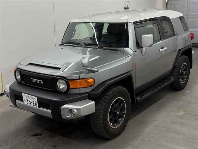 TOYOTA FJ CRUISER