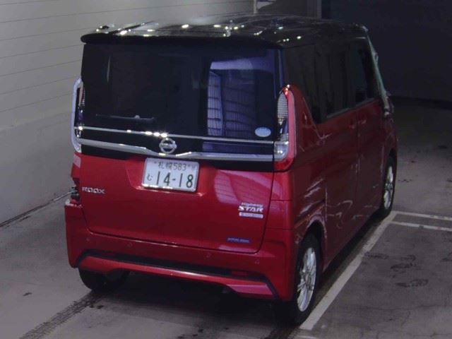NISSAN ROOX