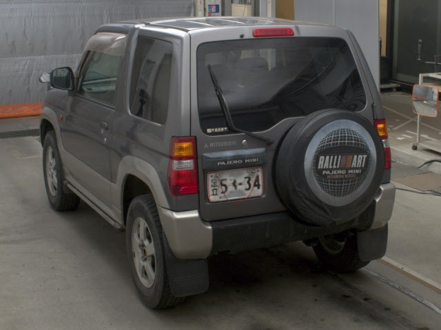 MITSUBISHI PAJERO MINI