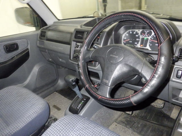 MITSUBISHI PAJERO MINI