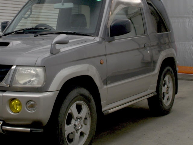 MITSUBISHI PAJERO MINI