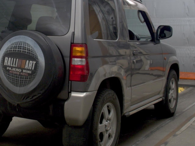 MITSUBISHI PAJERO MINI