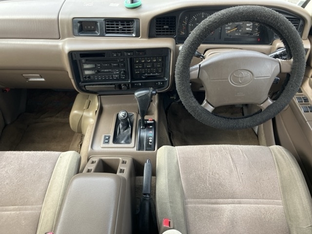 TOYOTA LAND CRUISER