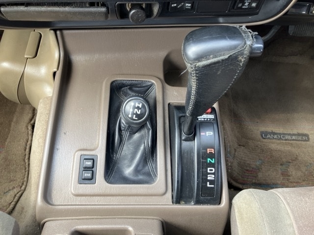 TOYOTA LAND CRUISER