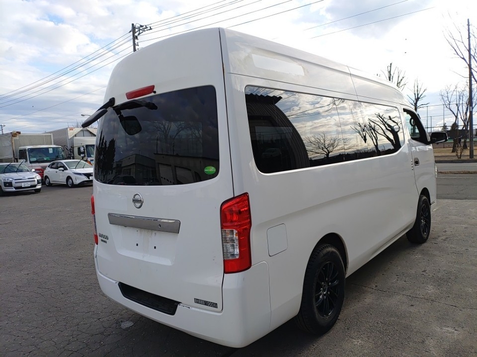 NISSAN NV350 CARAVAN