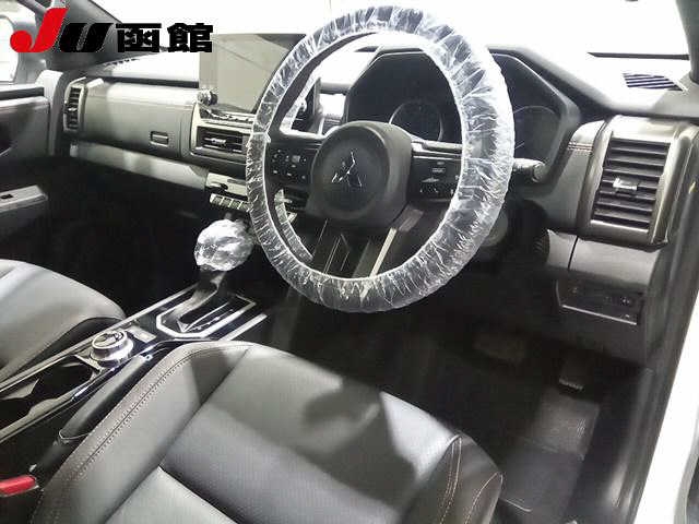 MITSUBISHI TRITON