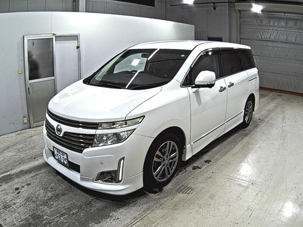 NISSAN ELGRAND