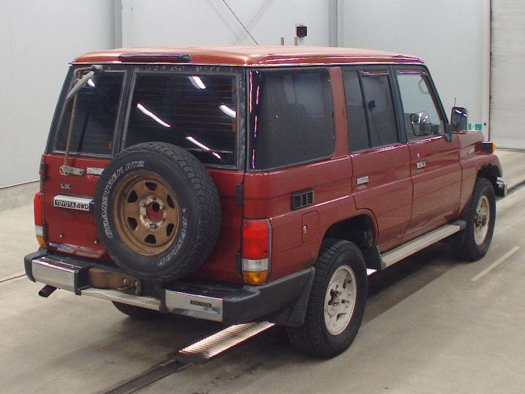 TOYOTA LAND CRUISER