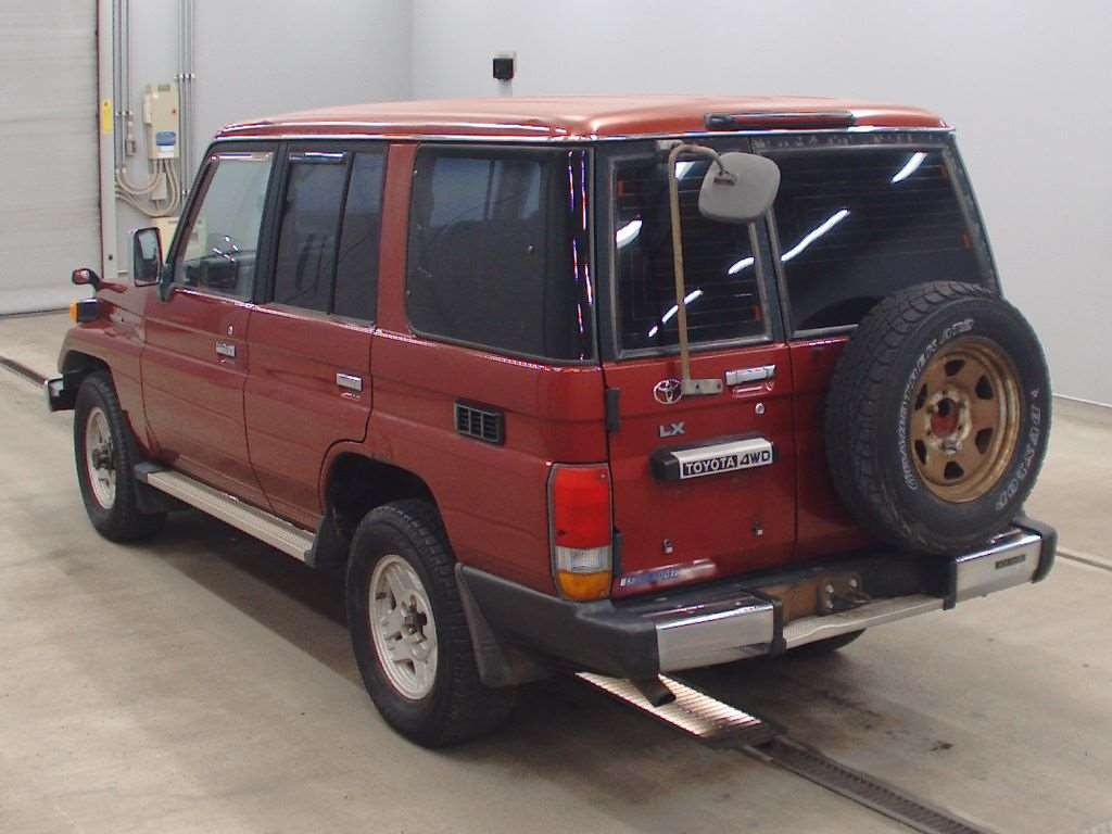 TOYOTA LAND CRUISER