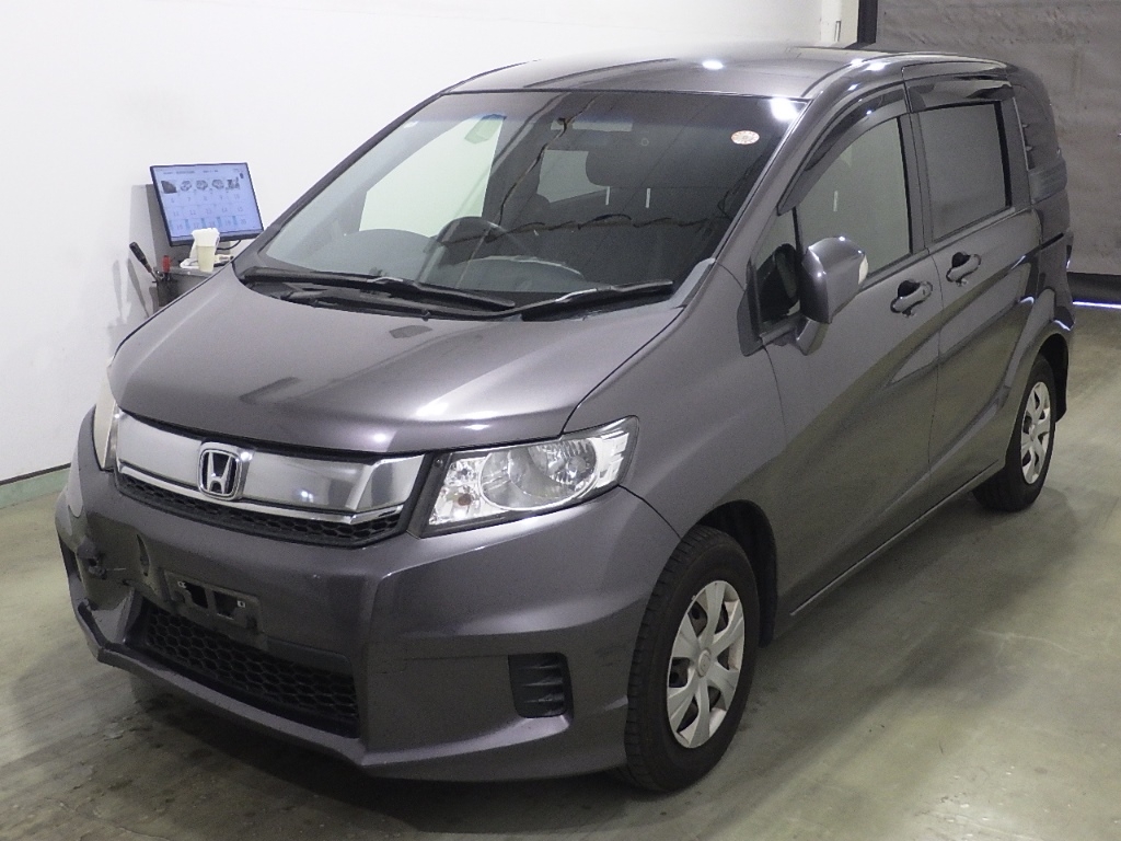 HONDA FREED SPIKE
